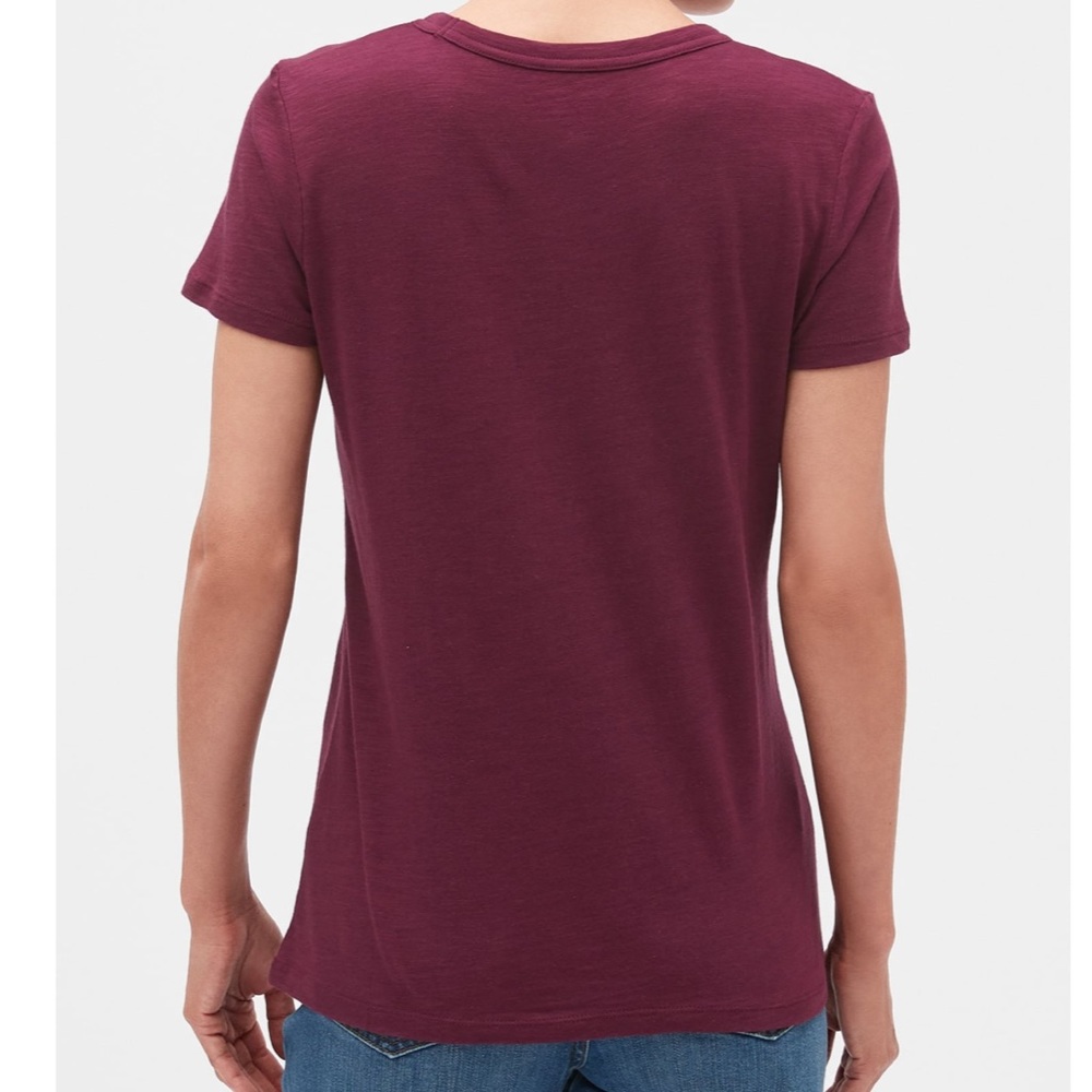 Banana Republic S Burgundy & Gold Logo T-shirt NWT - Picture 2 of 3